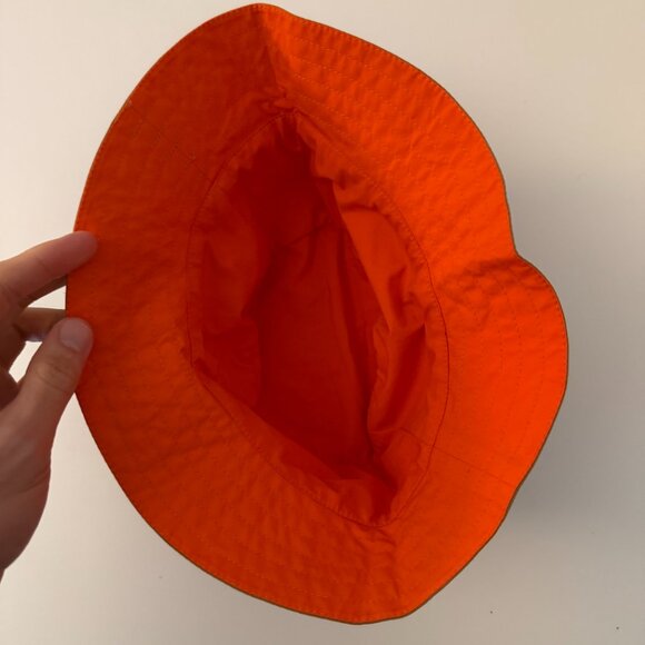 ESCADA Hat - Picture 2 of 3